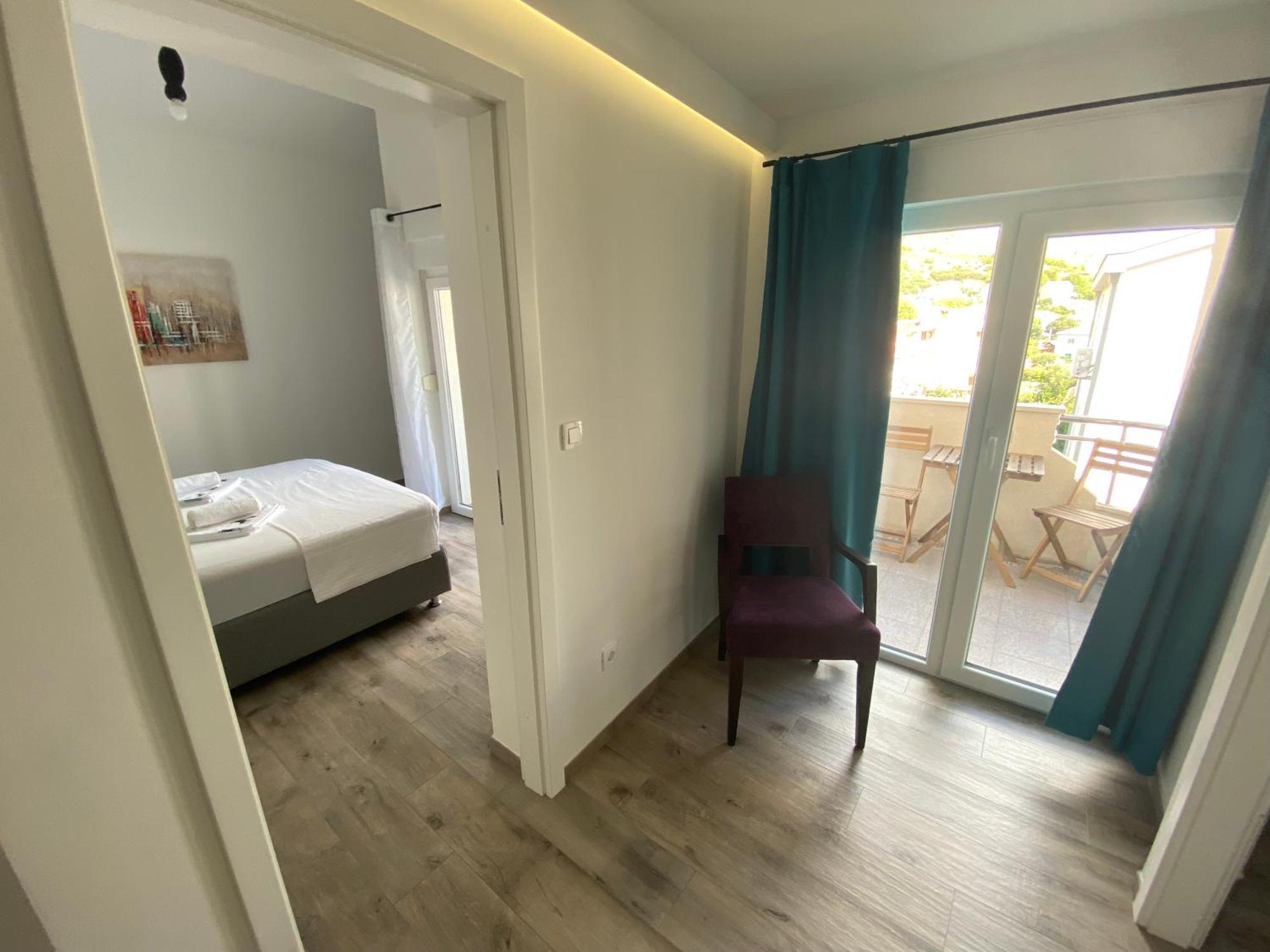 Sunrise Luxury Apartments - U2Adria Dugi Rat Oda fotoğraf