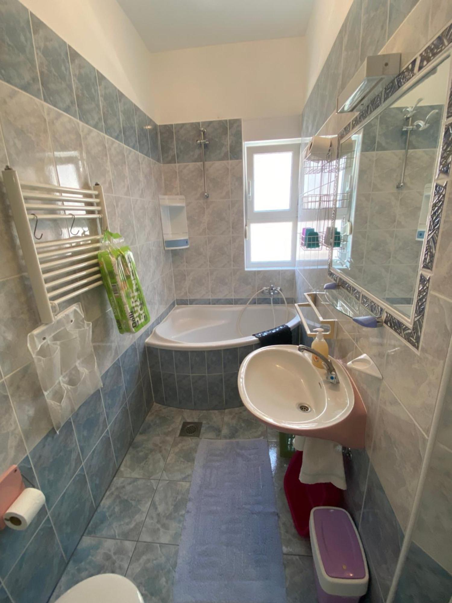 Sunrise Luxury Apartments - U2Adria Dugi Rat Oda fotoğraf
